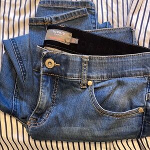 Bombshell skinny jeans